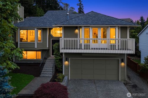 11317 Se 77th Pl, Newcastle, WA, 98056-1662 | Card Image
