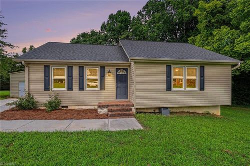 225 Meadow Trl, Lexington, NC, 27295-5618 | Card Image
