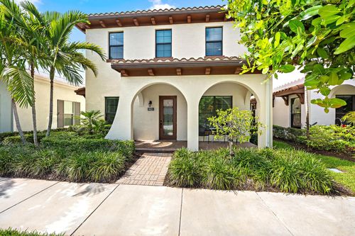 8023 Hobbes Way, Palm Beach Gardens, FL, 33418-6071 | Card Image