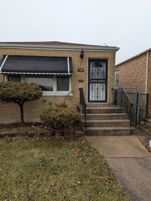 7458 W 64th Pl, Summit, IL, 60501-1922 | Card Image