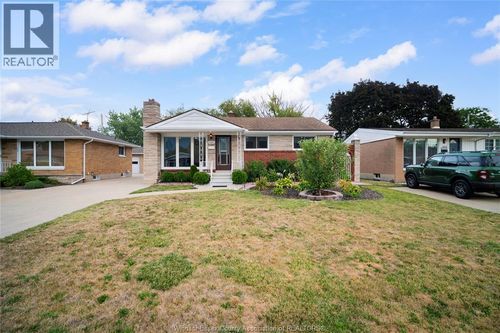 1026 Watson Ave, Windsor, ON, N8S3T4 | Card Image