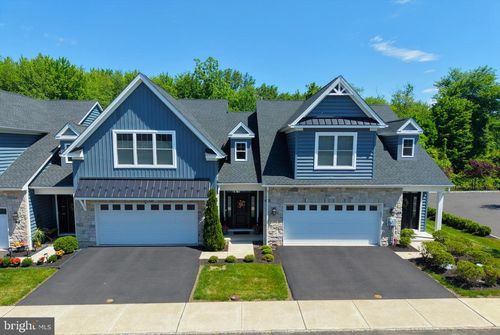 924 Holden Ct, WARMINSTER, PA, 18974-2052 | Card Image