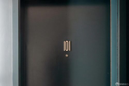 101-2101 Bryant St, San Francisco, CA, 94110-2171 | Card Image