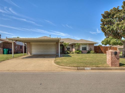 213 Harrogate Dr, Yukon, OK, 73099-6439 | Card Image