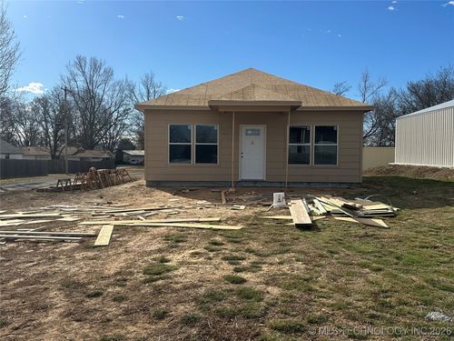 904 W Main St, Haskell, OK, 74436-8908 | Card Image