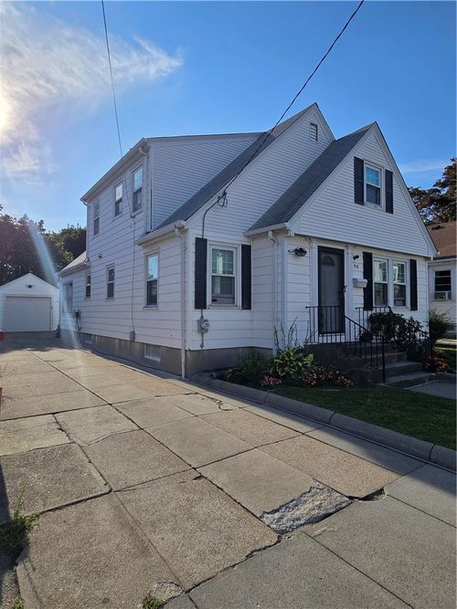 94 Langdon St, Providence, RI, 02904-1111 | Card Image