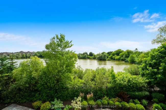 68 Celebrity Greens Way, Condo with 3 bedrooms, 2 bathrooms and 1 parking in Markham ON | Image 44