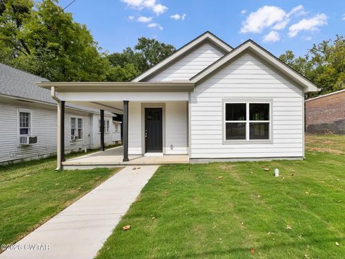 307 W King Street, Jackson, TN, 38301 | Card Image