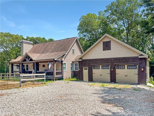300 Tunk Hill Rd, Hope, RI, 02831-1556 | Card Image