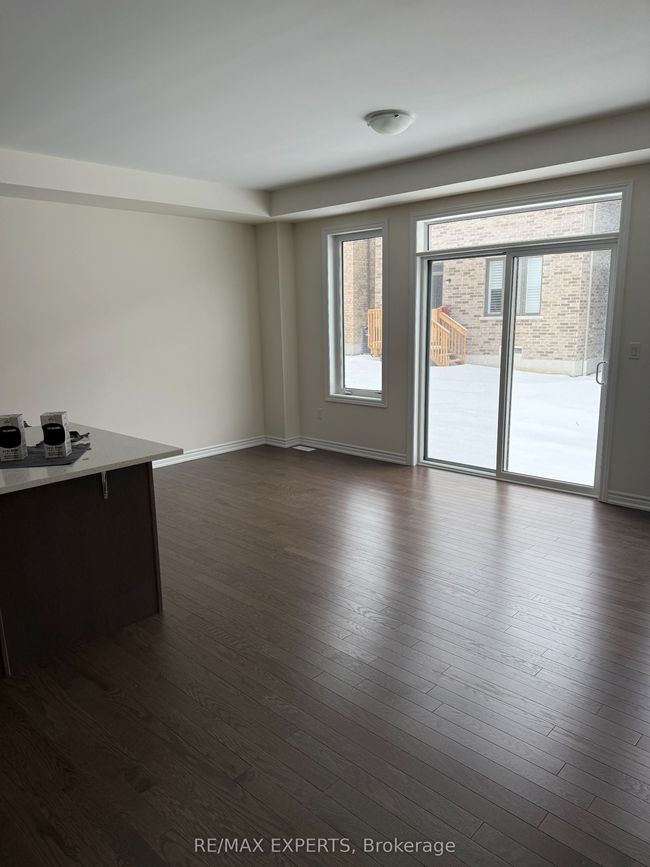 3170 Sideline 16 Rd, House attached with 3 bedrooms, 3 bathrooms and 1 parking in Ajax ON | Image 4
