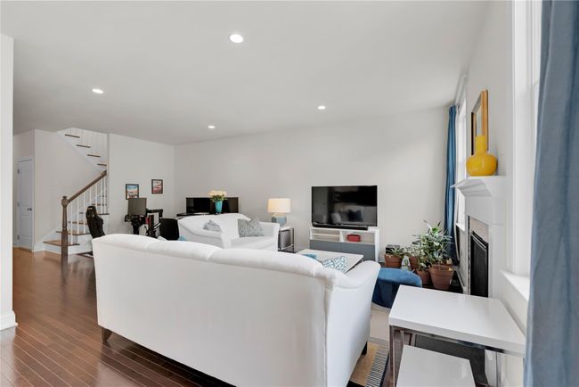 20 Dennis Ln, Townhouse with 3 bedrooms, 3 bathrooms and null parking in Pleasantville NY | Image 4