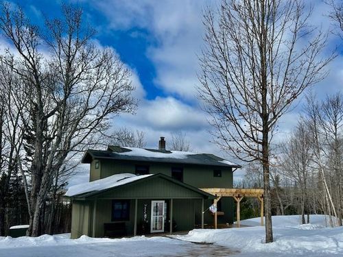 568 Ward Lake Rd, Lutsen, MN, 55612-4403 | Card Image