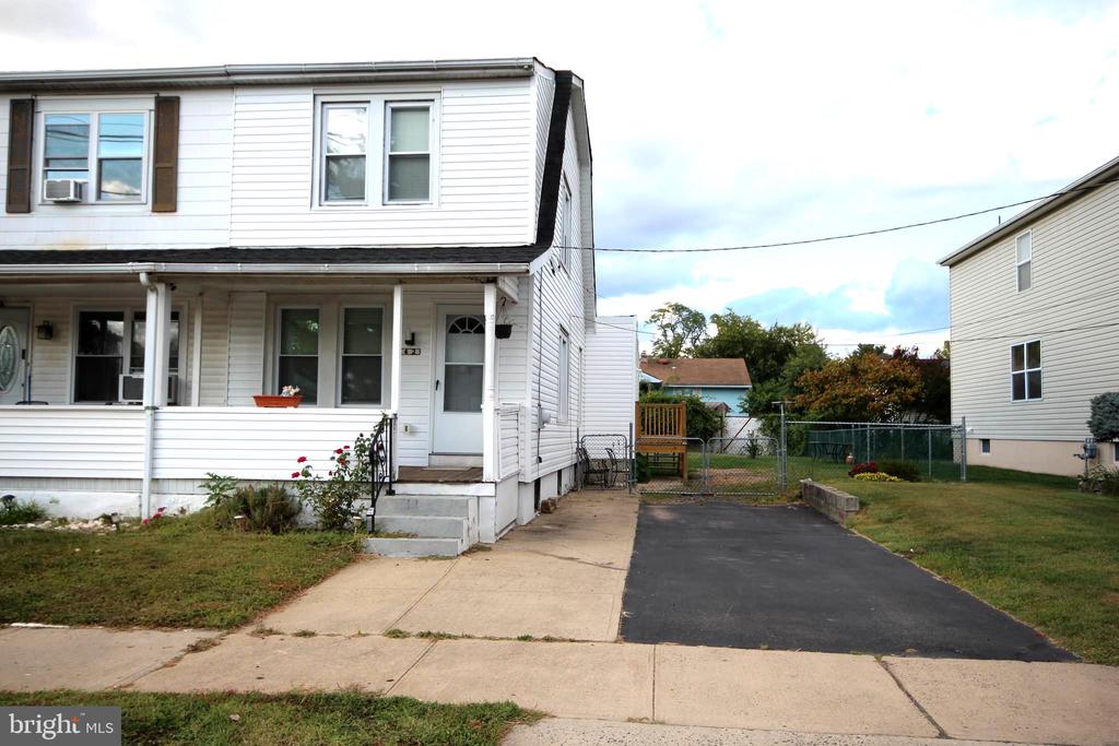 2nd Ave, Trenton, NJ 08619