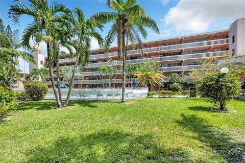 apt-3a-200 Ne 12th Ave, Hallandale Beach, FL, 33009-4554 | Card Image
