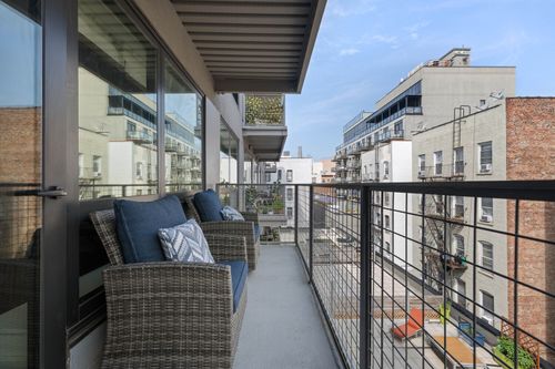 4h-11-25 45th Ave, Long Island City, NY, 11101-5193 | Card Image