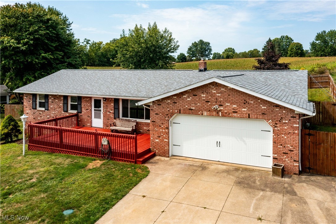 Market Ave, Hartville, OH 44632