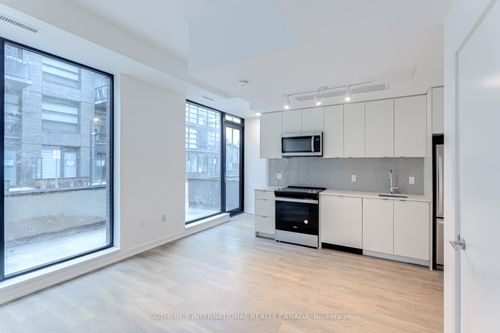 139-c-1612 Charles St, Whitby, ON, L1N0P3 | Card Image