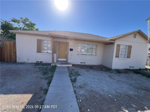 229 Circle Dr, Las Vegas, NV, 89101-5224 | Card Image