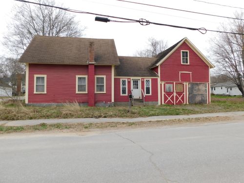 26 Water Street, Newport, ME, 04953 | Card Image
