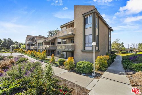 14-824 Pinetree Cir, Thousand Oaks, CA, 91360-3867 | Card Image