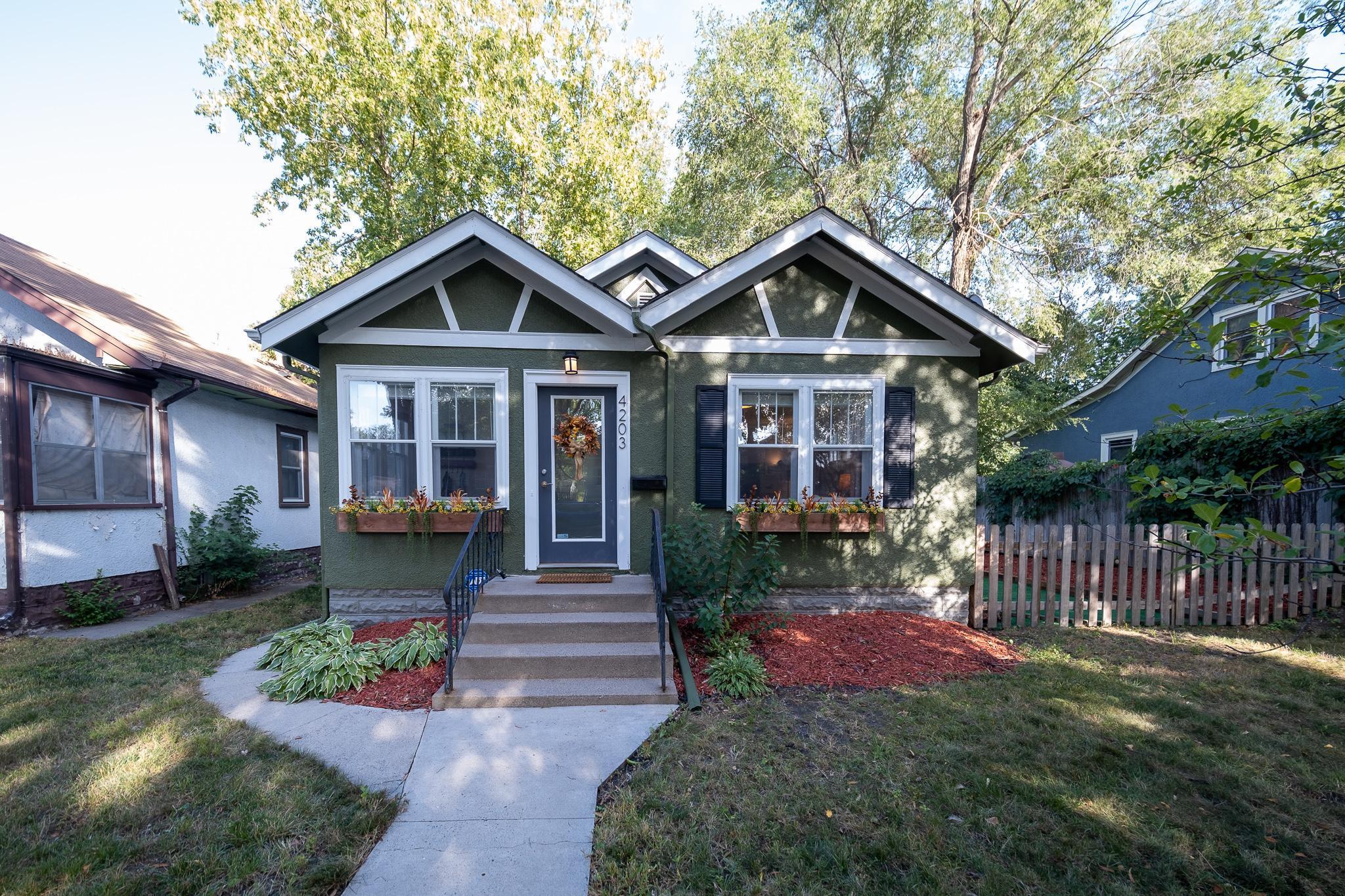 5th Ave, Minneapolis, MN 55409
