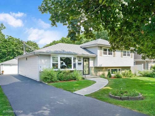 4733 Pershing Ave, Downers Grove, IL, 60515-3348 | Card Image