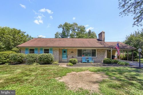 3805 Griffin Ln, HARRISBURG, PA, 17110-3008 | Card Image