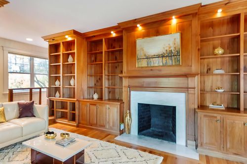 598 E Woodstock Rd, Woodstock, VT, 05091-3641 | Card Image