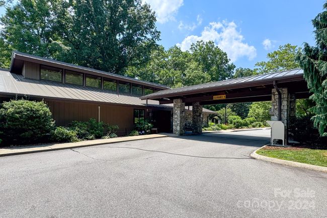 Clubhouse | Image 26