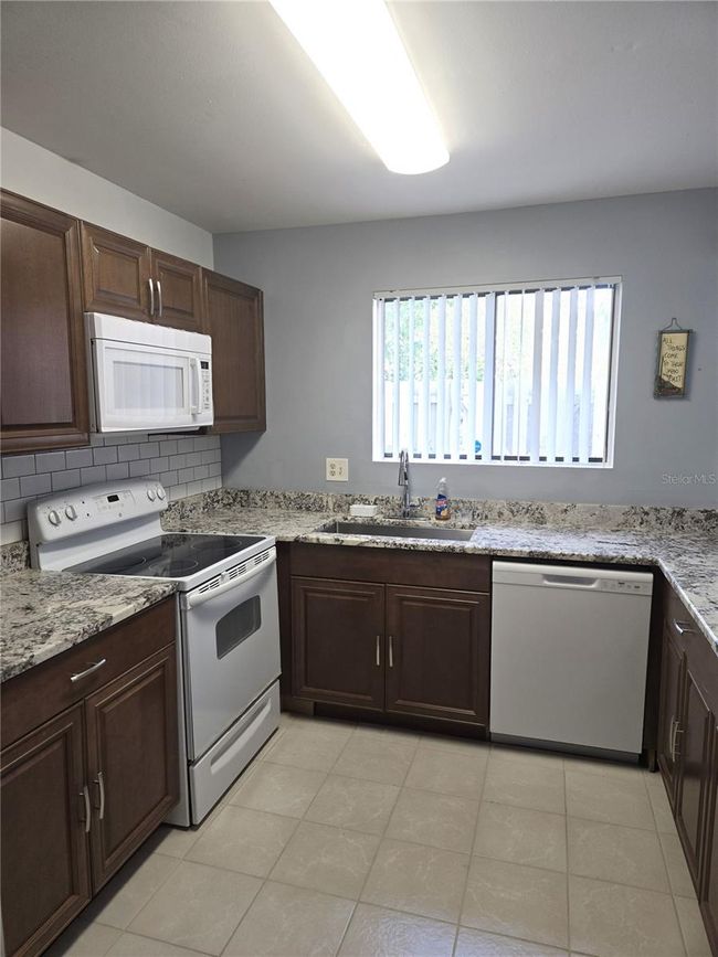 APT-319 - 4001 Beneva Rd, Condo with 3 bedrooms, 3 bathrooms and null parking in SARASOTA FL | Image 5