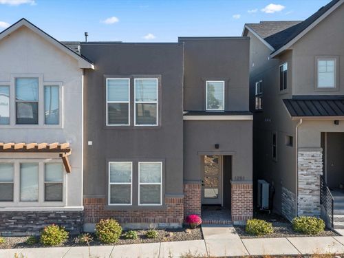 1251 E Echelon Ridge Ln, Boise, ID, 83716-5554 | Card Image