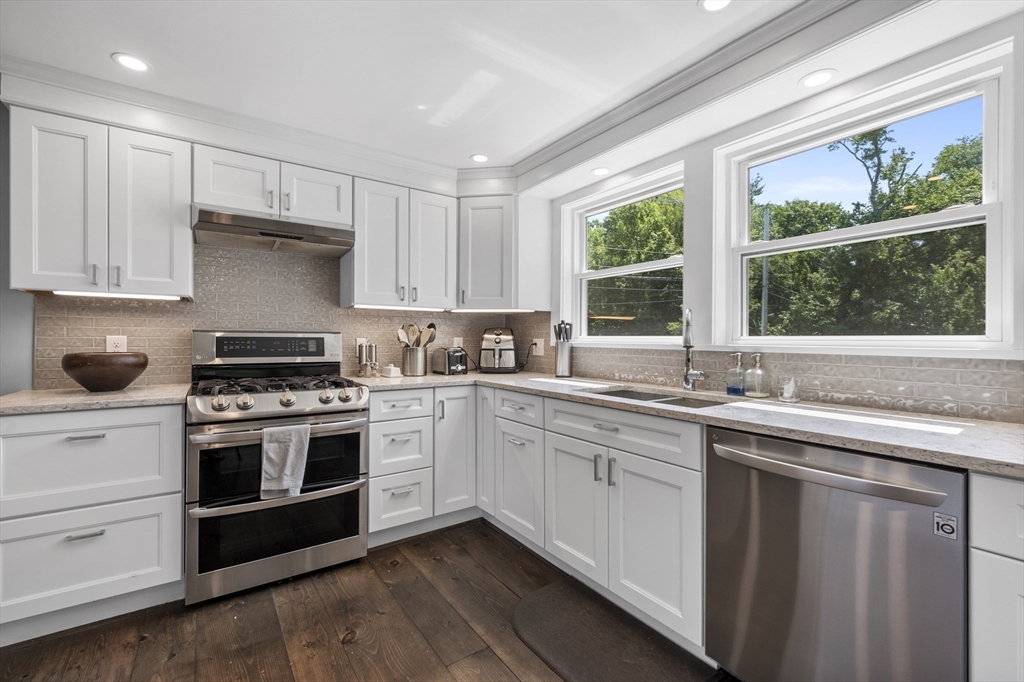 River St, Andover, MA 01810