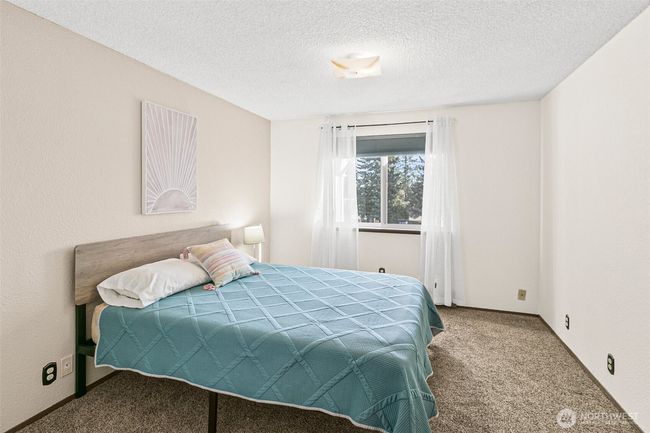 Black-Out Blinds Stay. | Image 21