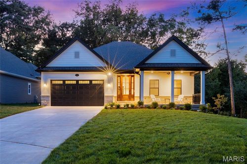 431 Landscape Ct, Webster Groves, MO, 63119-4244 | Card Image