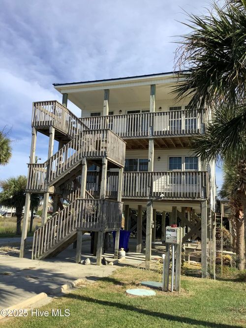 a-and-b-111 Phil Harris Ln, N Topsail Beach, NC, 28460-8131 | Card Image