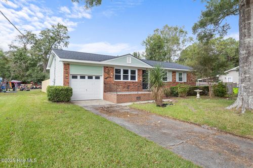 101 Pine Dale Rd, Havelock, NC, 28532-2716 | Card Image