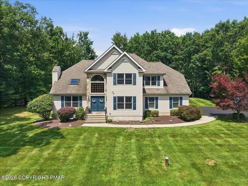 1220 Overlook Ct, Saylorsburg, PA, 18353-8652 | Card Image