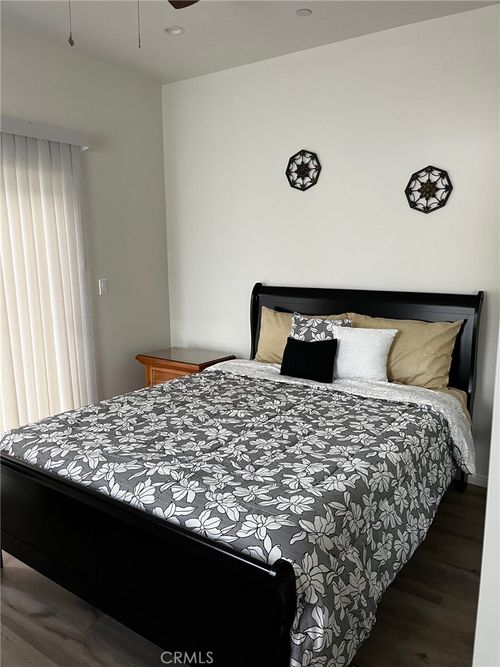 1013 E La Palma, Inglewood, CA, 90301 | Card Image