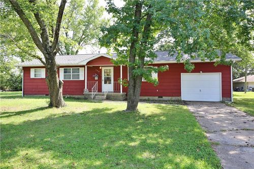 309 W 25th St, Baxter Springs, KS, 66713-2369 | Card Image