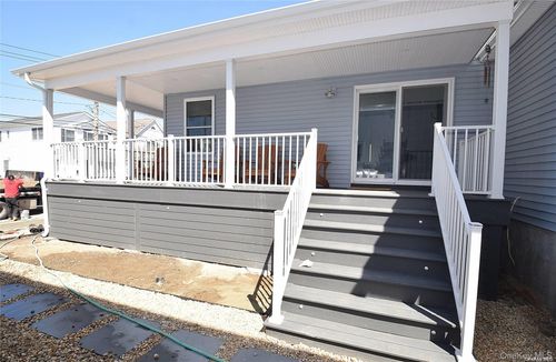 68 Daytona St, Atlantic Beach, NY, 11509-1025 | Card Image