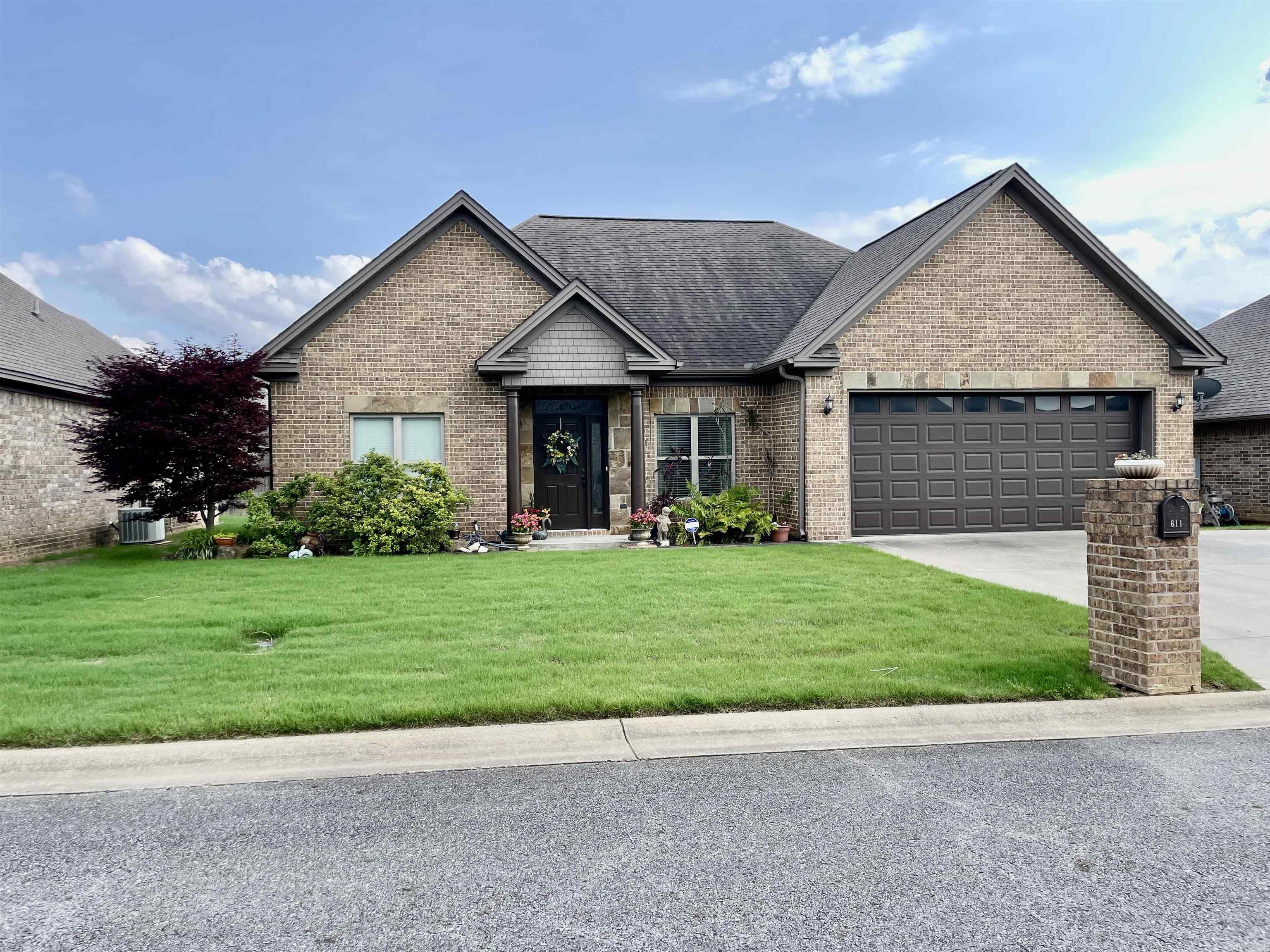 Greenwood Dr, Searcy, AR 72143