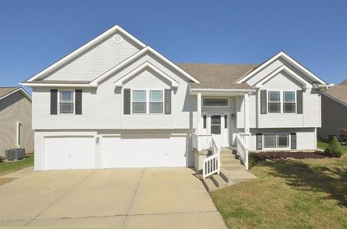 12905 Ridgeview Dr, Platte City, MO, 64079-7704 | Card Image