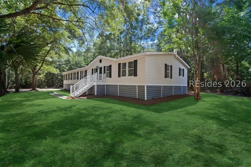 8 Jenkins Port Rd, Saint Helena Island, SC, 29920-3135 | Card Image