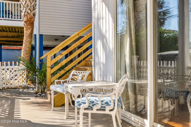 Patio outside separate lower unit | Image 17