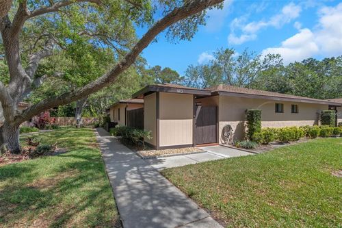 8472 60th St N, PINELLAS PARK, FL, 33781-1330 | Card Image