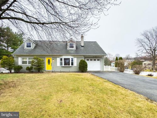 394 Highland Dr, Mountville, PA, 17554-1232 | Card Image