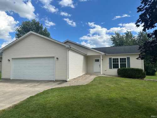 605 Man Chester Dr, Rochester, IN, 46975-2285 | Card Image