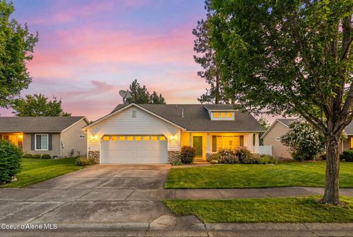 5439 E Steamboat Bnd, Post Falls, ID, 83854-6302 | Card Image