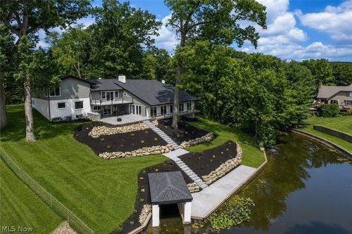 4567 Rex Lake Dr, New Franklin, OH, 44319-3431 | Card Image
