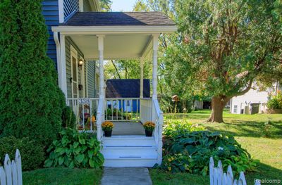 Front porch | Image 2